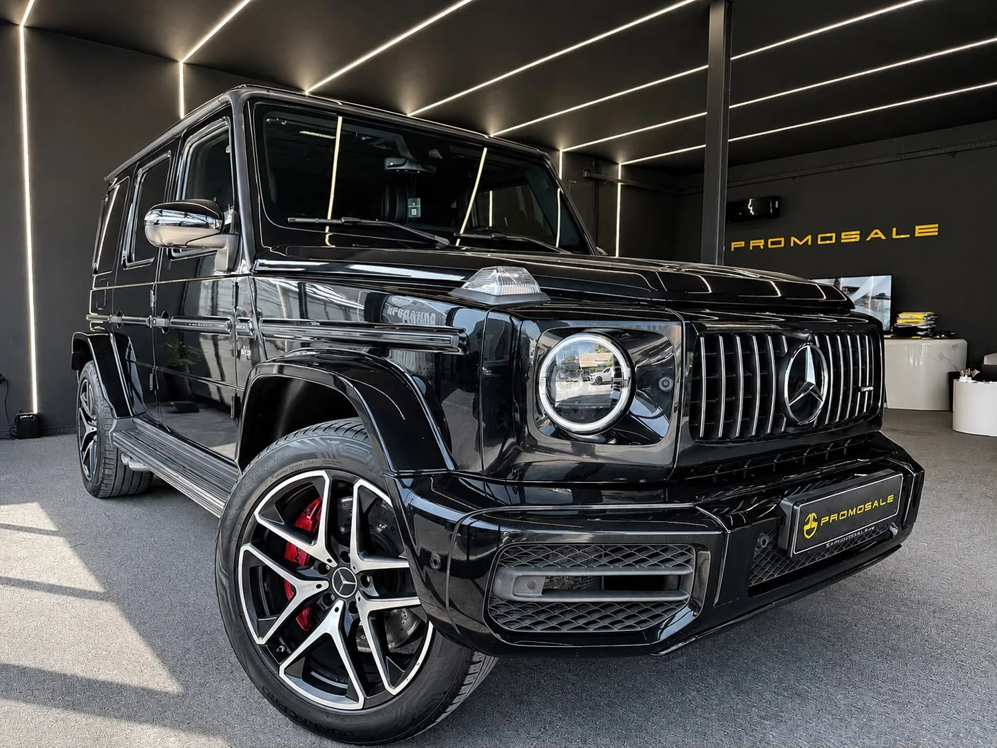 Mercedes-Benz G 63 AMG V8* Full* 360* Обдух* ЛИЗИНГ , снимка 1 - Автомобили и джипове - 55492034