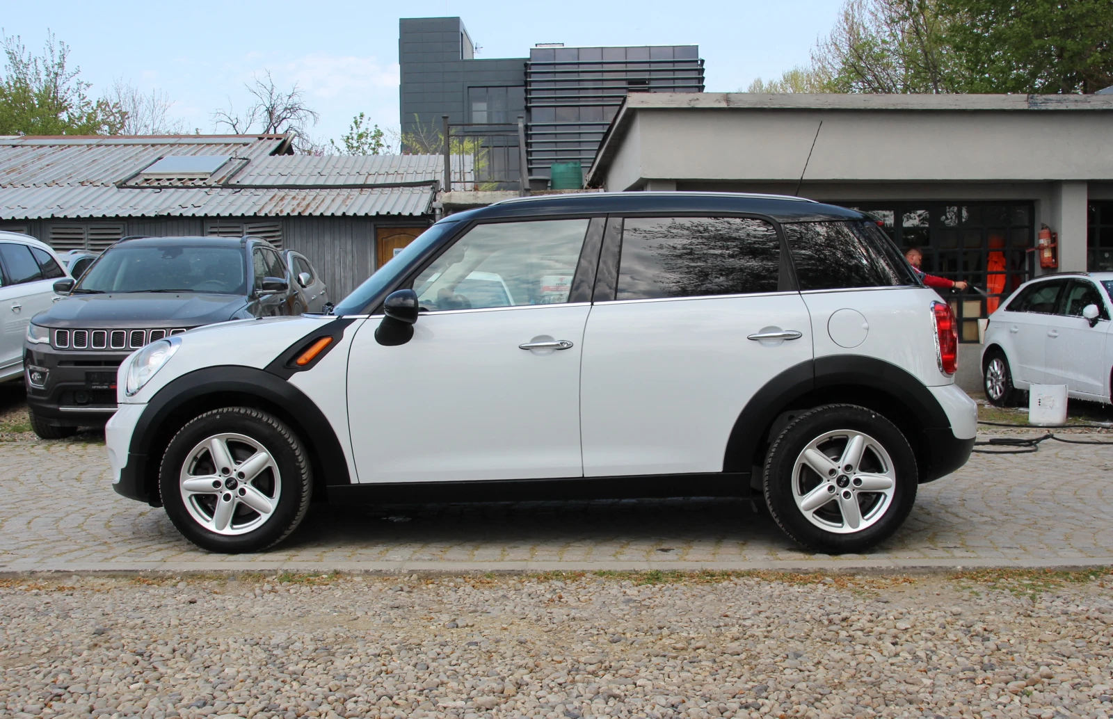 Mini Countryman 1.6i  ЕВРО 6В, снимка 8 - Автомобили и джипове - 55911509
