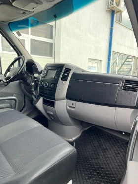 Mercedes-Benz Sprinter 316 160к.с / * 250.000км! Климатроник / Като нов, снимка 13