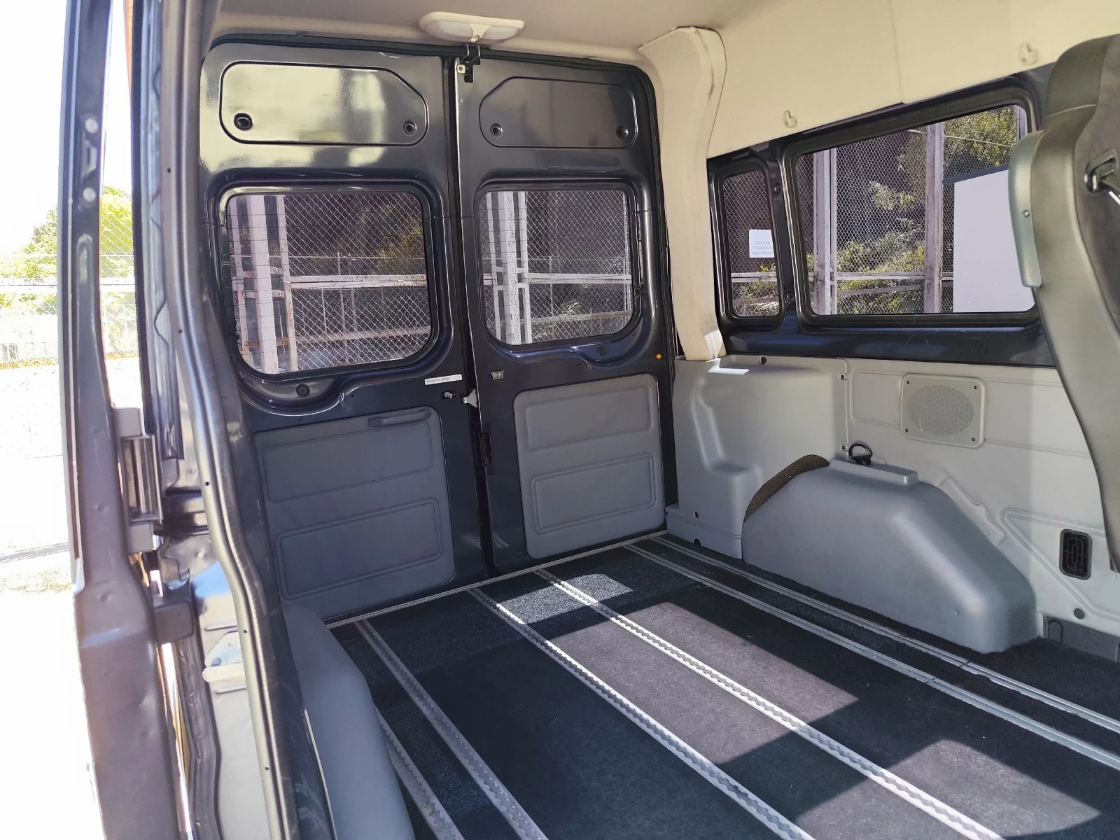 Ford Transit Torneo - изображение 6