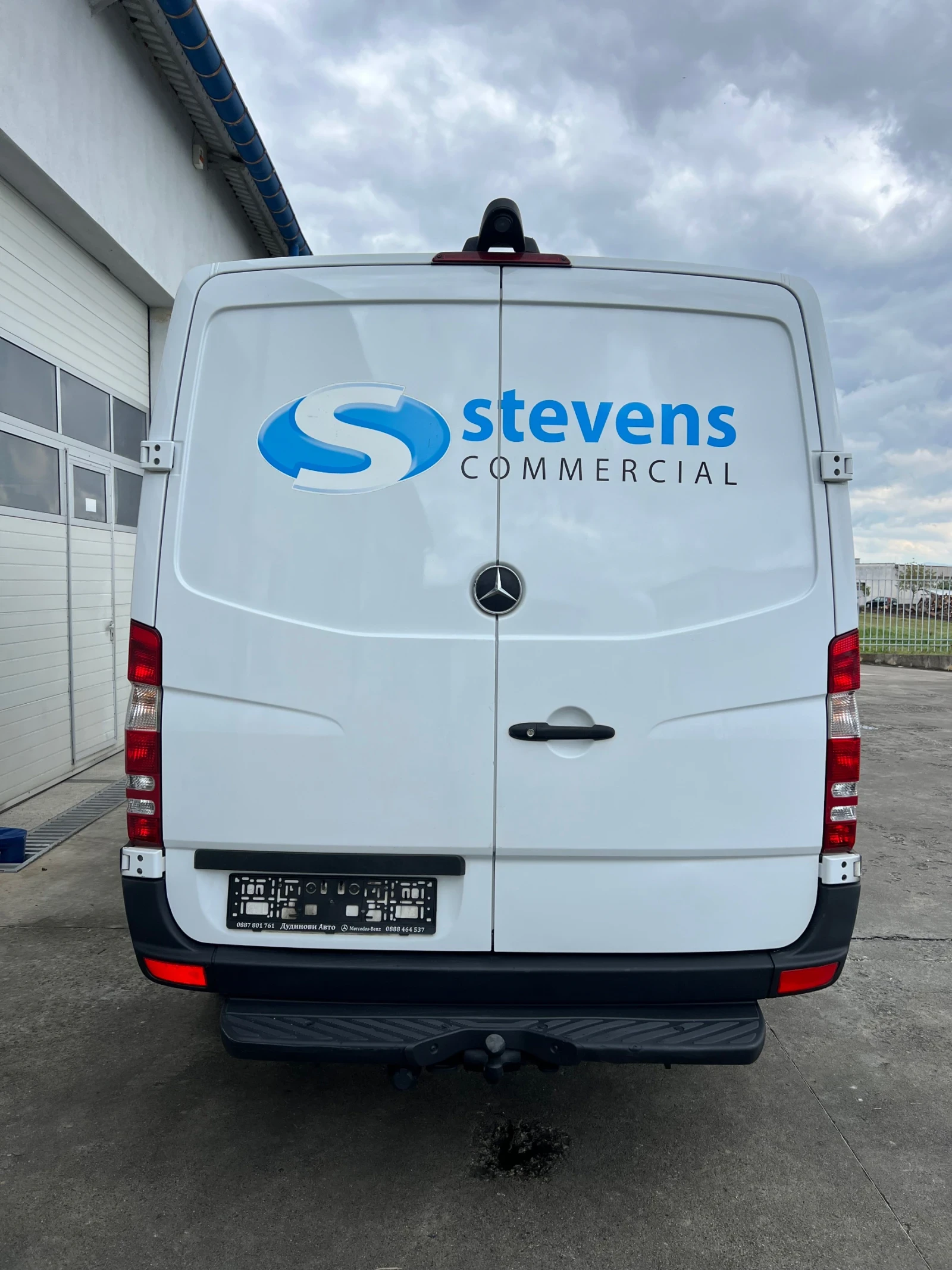Mercedes-Benz Sprinter 316 160к.с / * 250.000км! Климатроник / Като нов, снимка 6 - Бусове и автобуси - 54379421