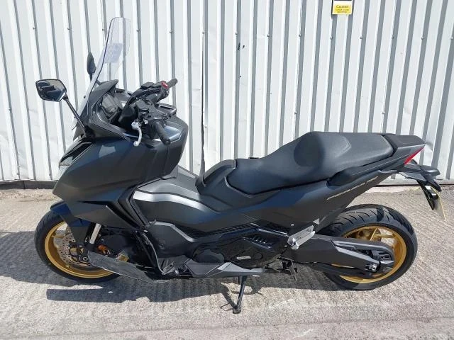 Honda Forza  - изображение 2