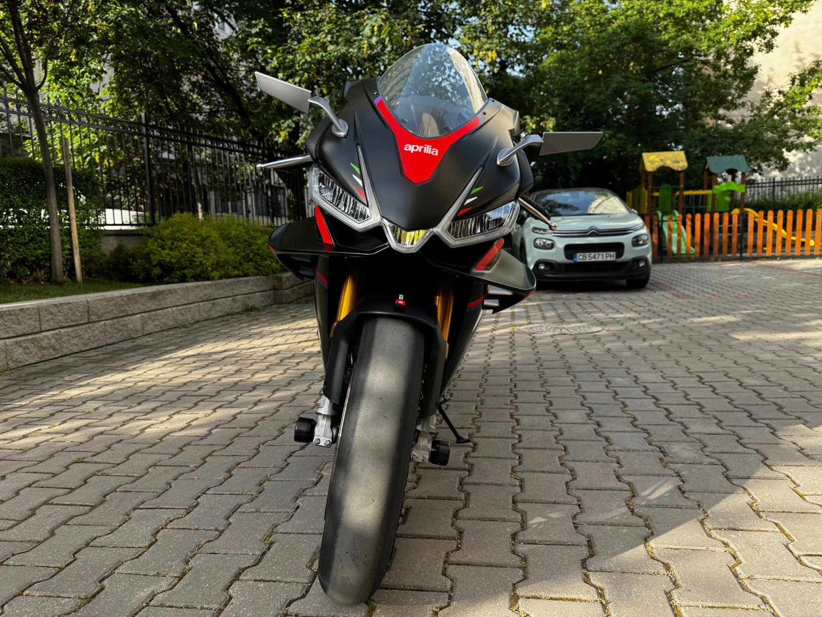 Aprilia RSV4 Factory  - изображение 5