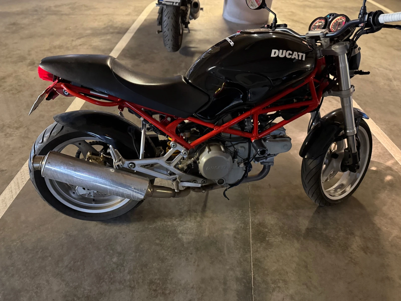 Ducati Monster 600 - изображение 4