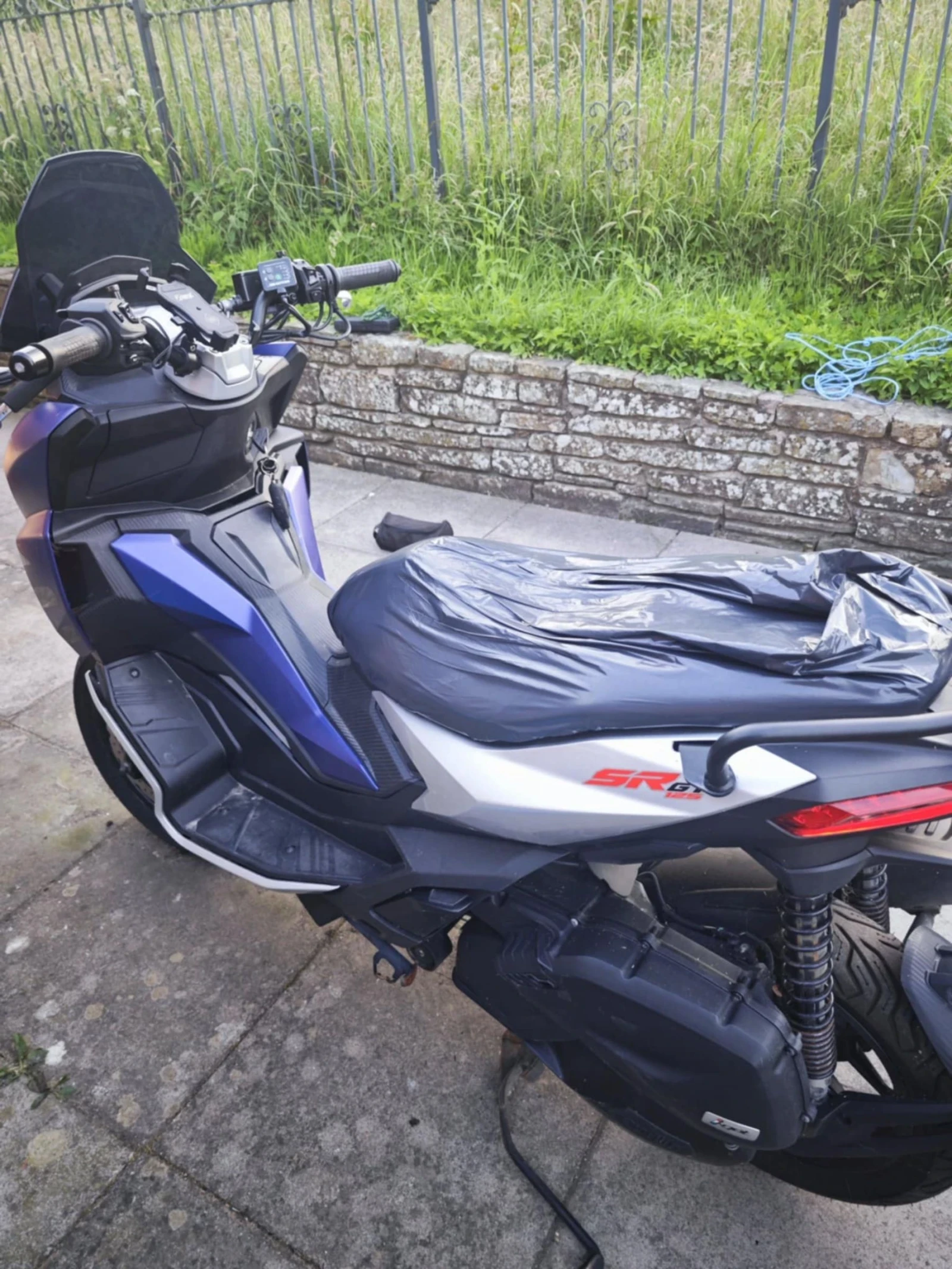 Aprilia Sr GT 125 - изображение 2