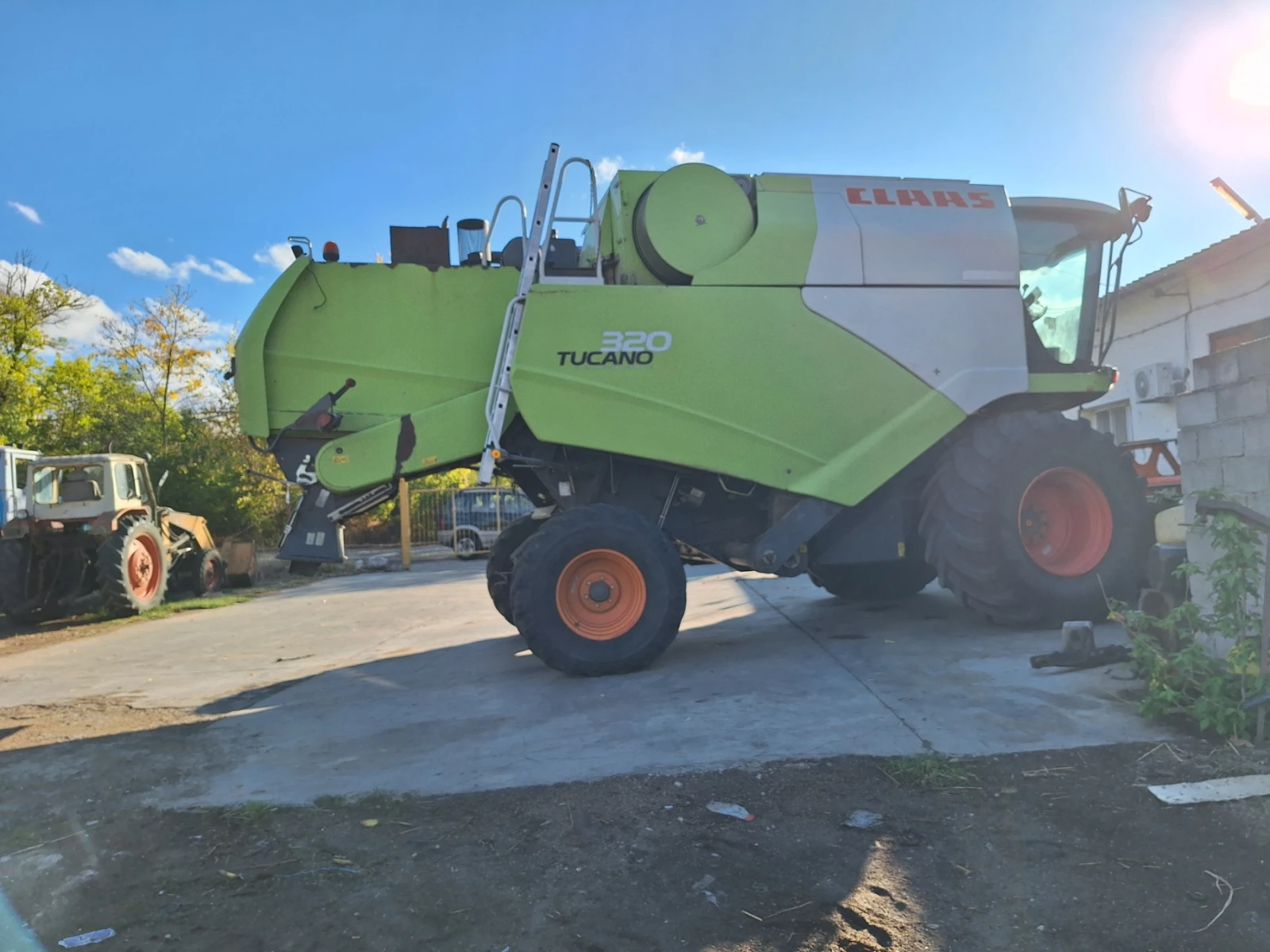 Комбайн Claas TUCANO 320 - изображение 2