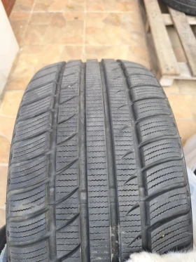 Гуми Зимни 315/35R20, снимка 10 - Гуми и джанти - 52572579