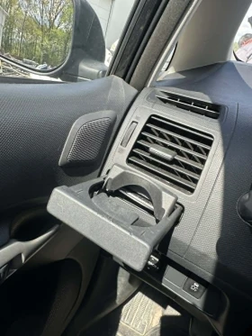 Toyota Auris 2.0D-4D 126к.с На Части, снимка 15