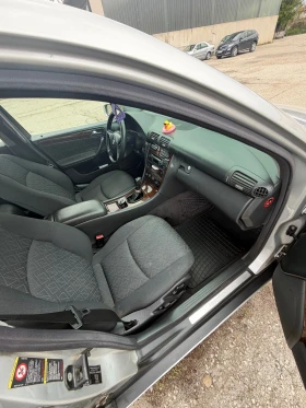 Mercedes-Benz C 220, снимка 10