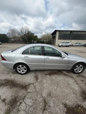 Mercedes-Benz C 220, снимка 12