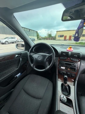 Mercedes-Benz C 220, снимка 8