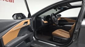 Toyota Camry 2.5* BLIND SPOT* ПОДГРЕВ ВОЛАН* ЛЮК* КРАЙНА ЦЕНА, снимка 10