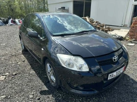 ������ Toyota Auris