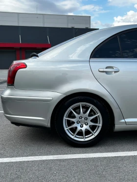 Обява за продажба на Toyota Avensis 2.0 D4D ~6 500 лв. - изображение 10