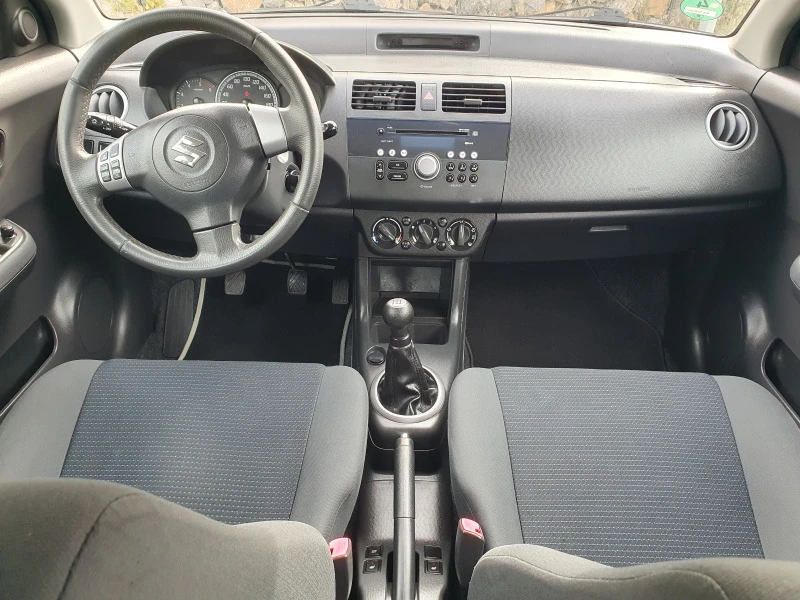 Suzuki Swift 1.3 DDIS, снимка 5 - Автомобили и джипове - 42810987