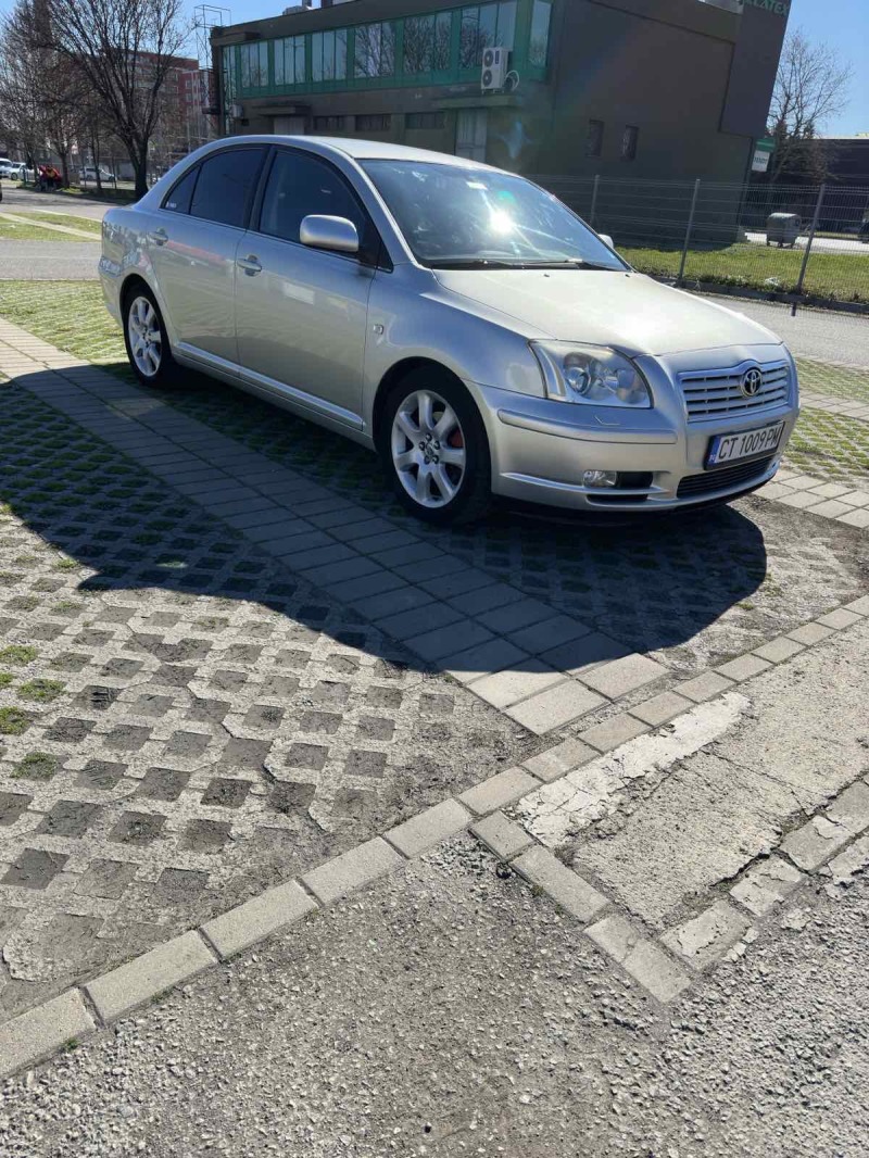 Toyota Avensis, снимка 3 - Автомобили и джипове - 45627224