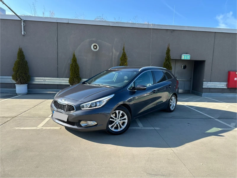 Kia Ceed 1.6 CRDI , снимка 2 - Автомобили и джипове - 49044160