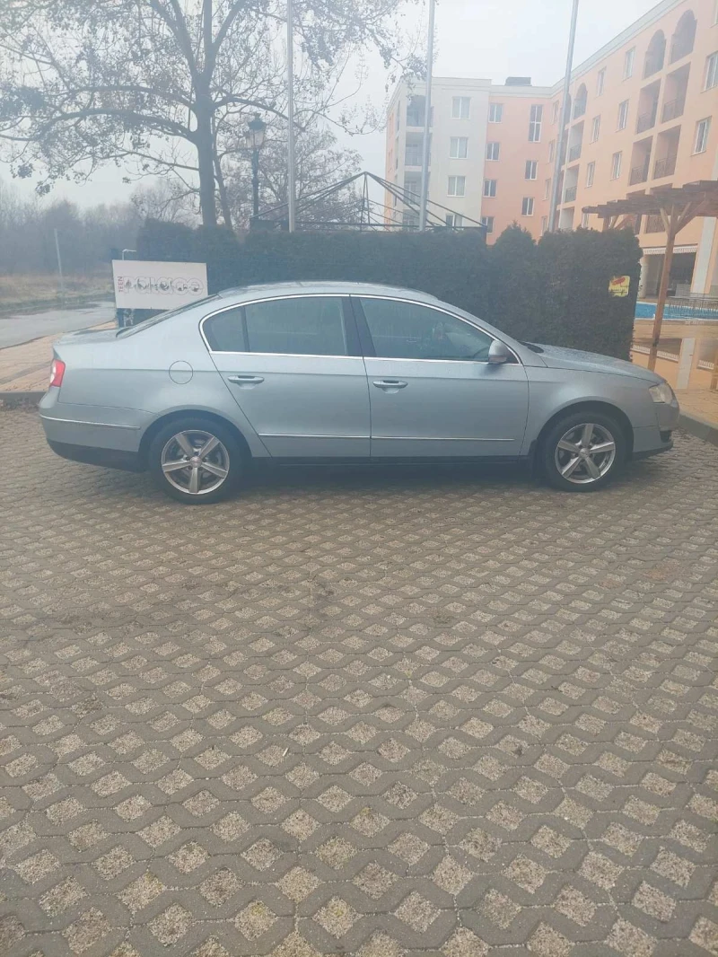 VW Passat B6, снимка 1 - Автомобили и джипове - 49331736