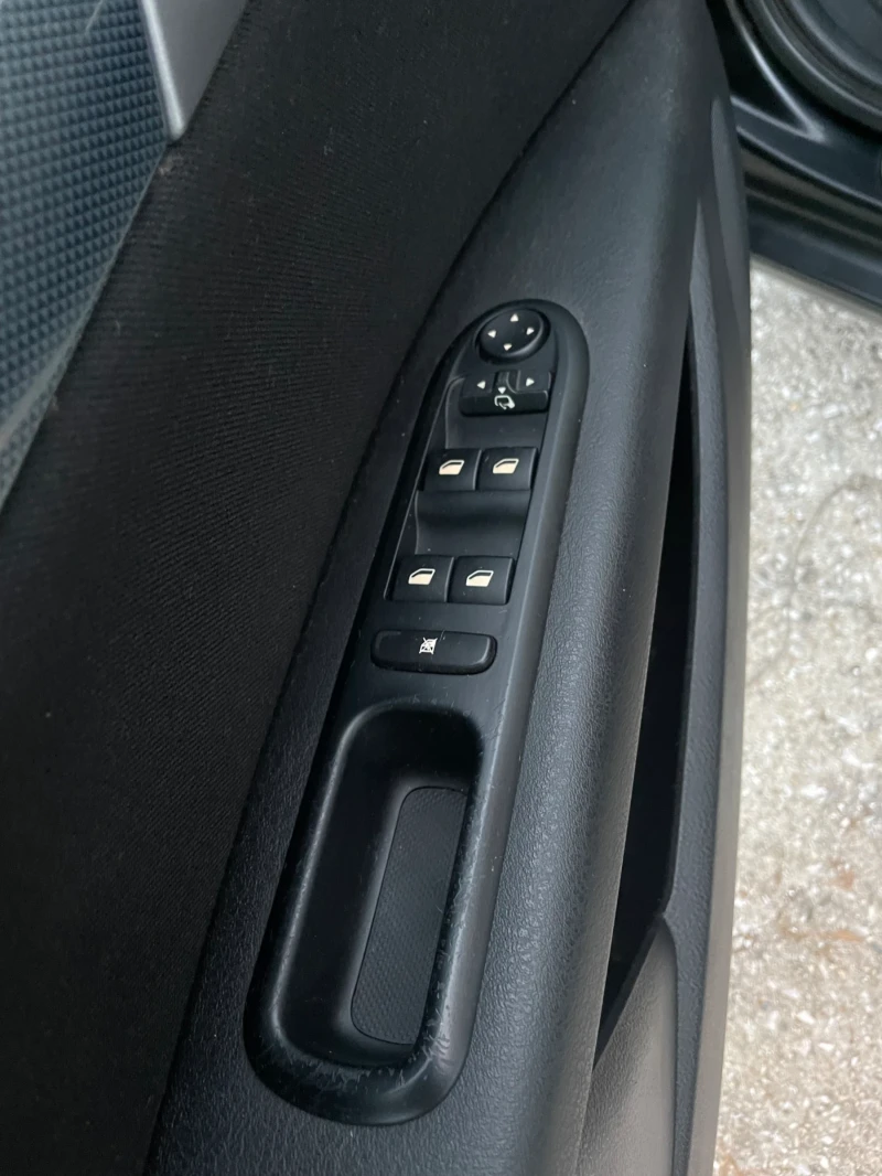 Peugeot 407 2.0 Diesel, снимка 13 - Автомобили и джипове - 52504302