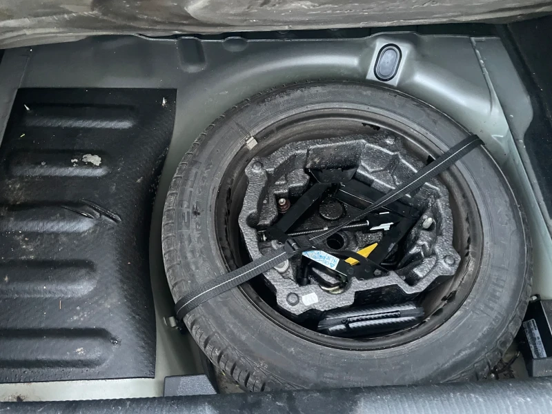 Peugeot 407 2.0 Diesel, снимка 15 - Автомобили и джипове - 52504302