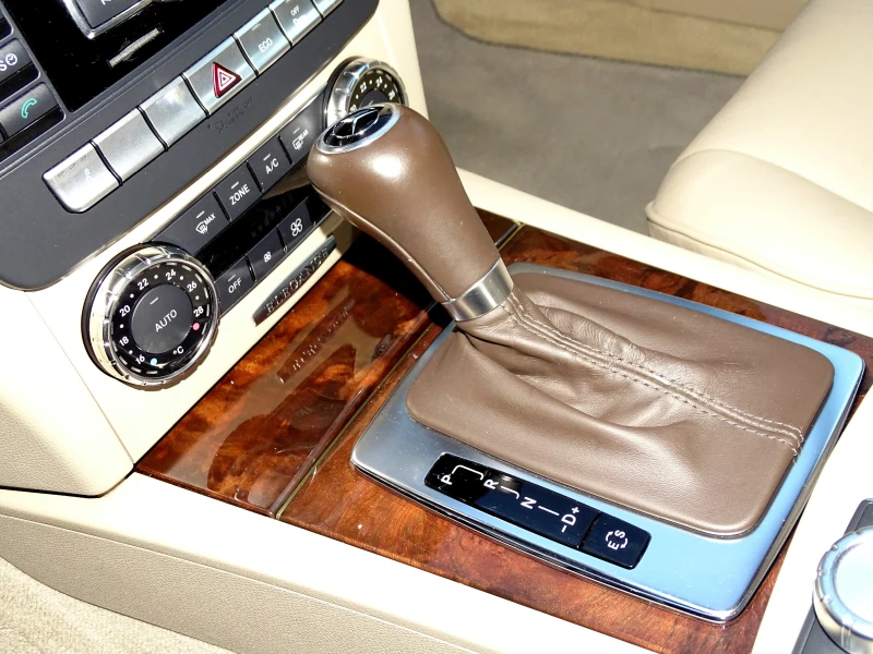 Mercedes-Benz C 250 2.2CDI_ELEGANCE_* AUTOMAT_* , снимка 16 - Автомобили и джипове - 52504489