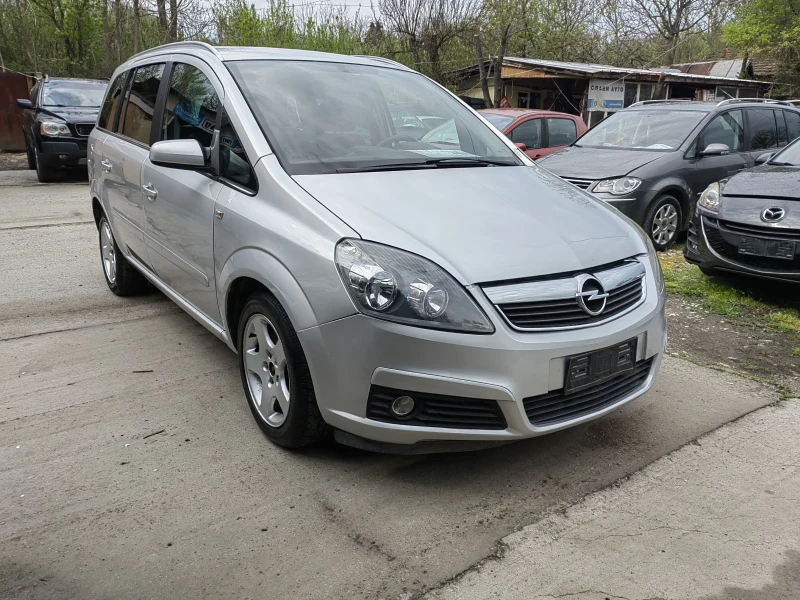 Opel Zafira 1.6 i, снимка 4 - Автомобили и джипове - 52548518