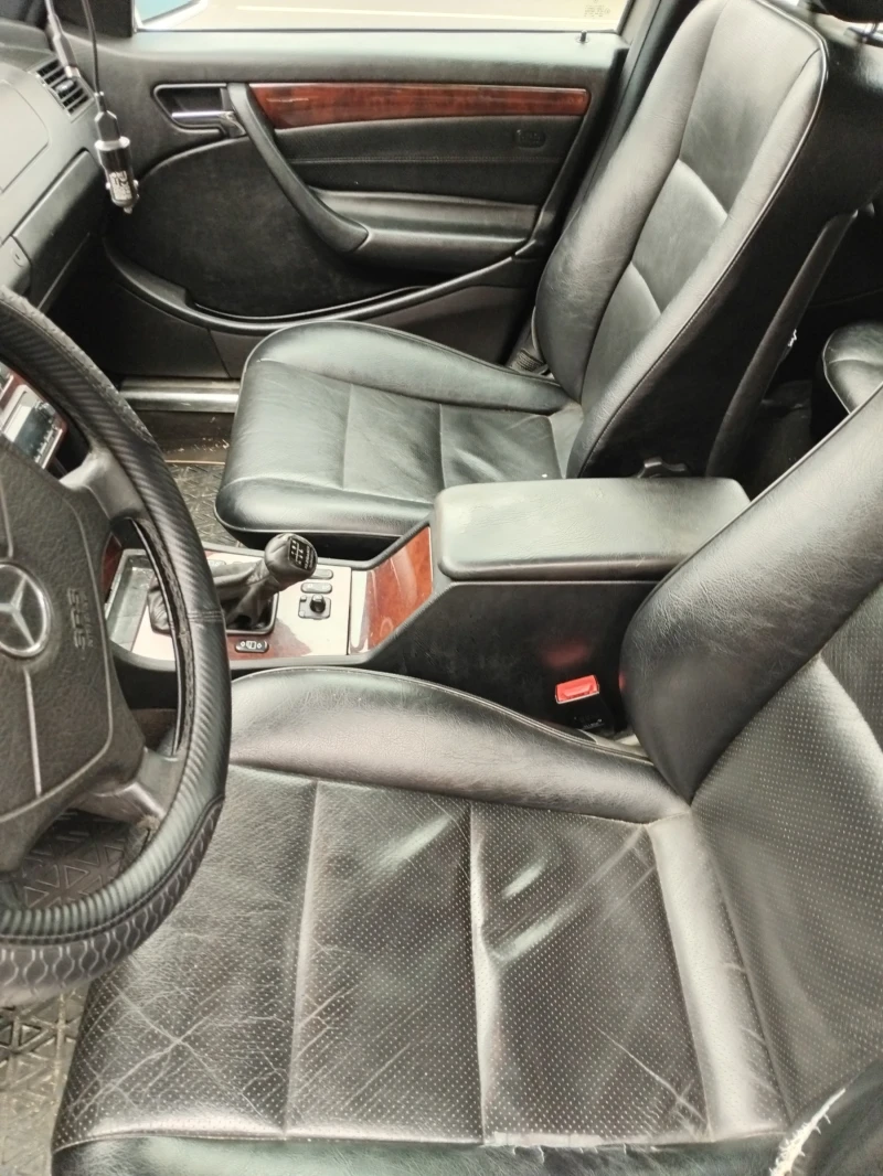 Mercedes-Benz C 220 2.2, снимка 12 - Автомобили и джипове - 52857013