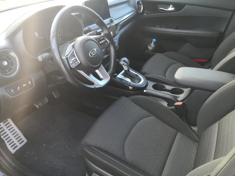 Kia Forte 2000i, снимка 10 - Автомобили и джипове - 52937989