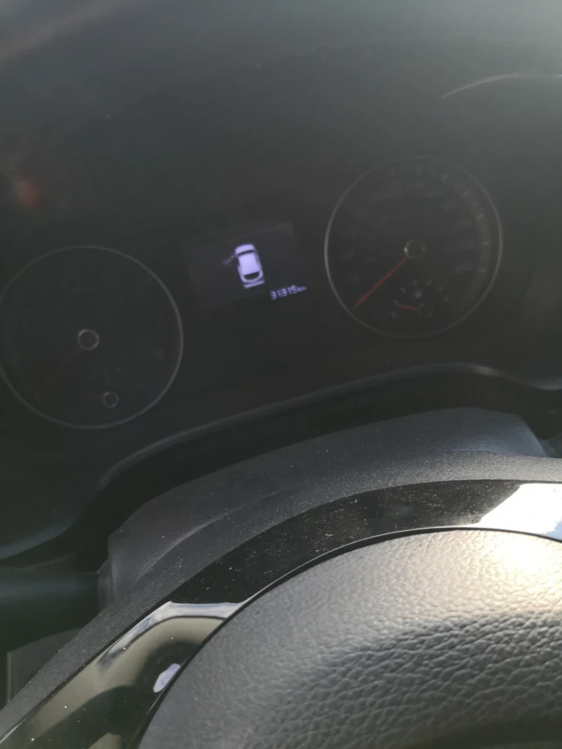 Kia Forte 2000i, снимка 8 - Автомобили и джипове - 52937989