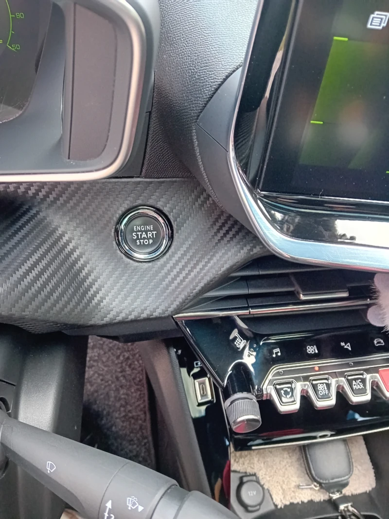 Peugeot 2008, снимка 9 - Автомобили и джипове - 53077691