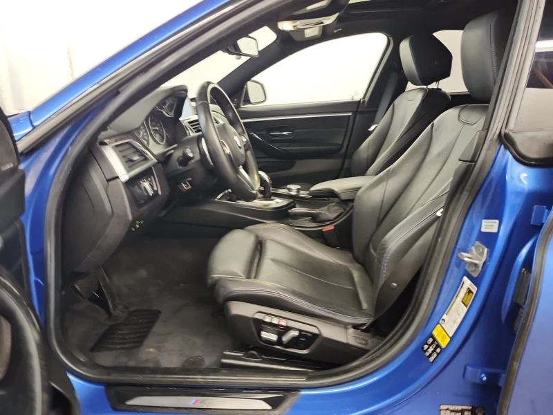 BMW 440 i* Xdrive* M-Pack* Head-Up* H&K Sound* Sunroof* , снимка 8 - Автомобили и джипове - 53261937