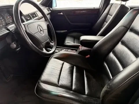 Mercedes-Benz E 500 W124, снимка 4 - Автомобили и джипове - 53316812