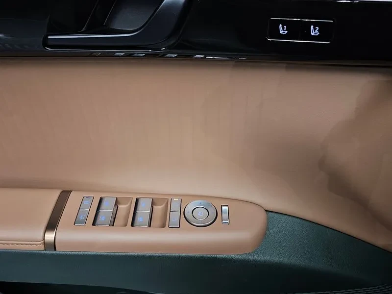 Hyundai Grandeur 3.5 4Wd Calligraphy, снимка 12 - Автомобили и джипове - 53341896