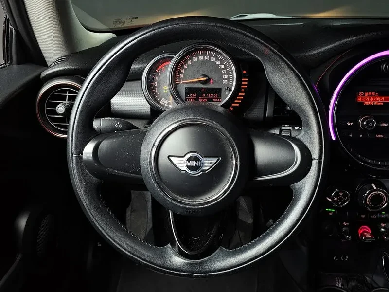 Mini Cooper D Basic 3Rd Generation, снимка 13 - Автомобили и джипове - 56116331