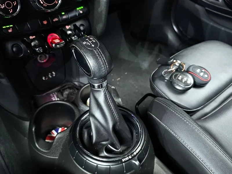 Mini Cooper D Basic 3Rd Generation, снимка 9 - Автомобили и джипове - 56116331