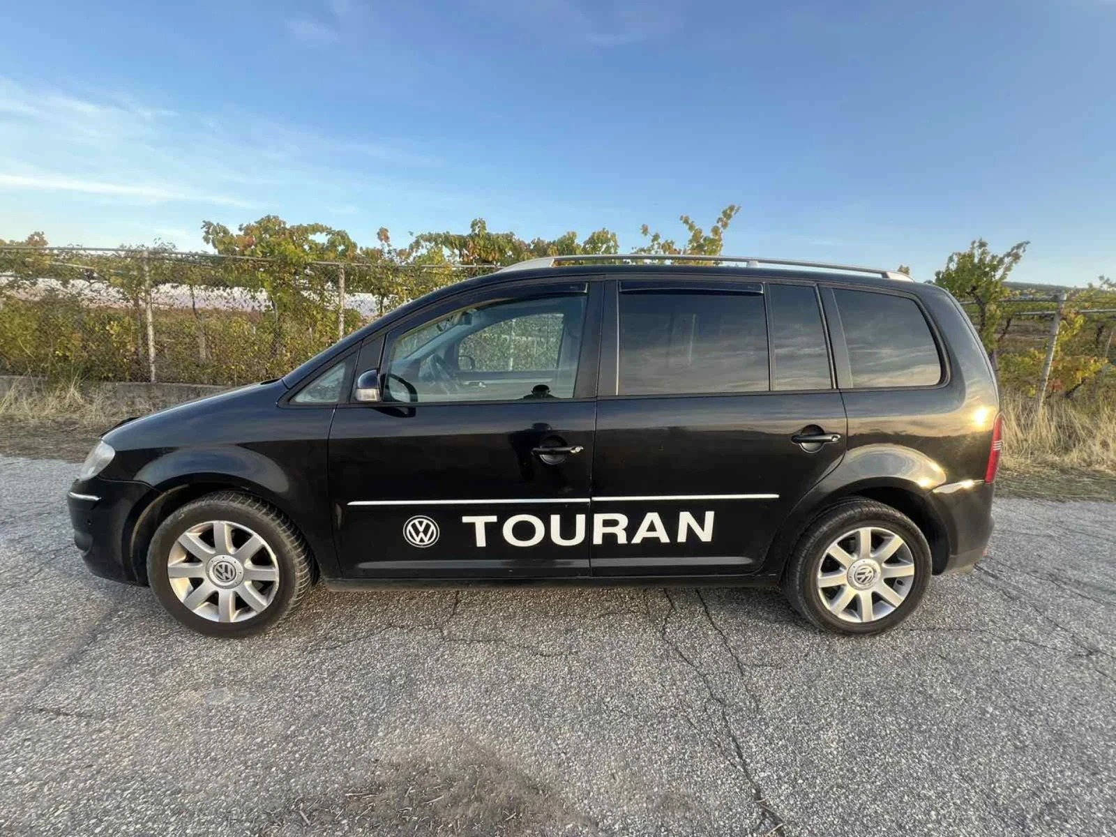 VW Touran 2.0 - изображение 4