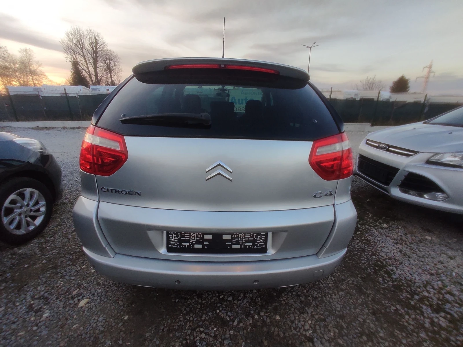 Citroen C4 Picasso 1.6HDi/109k.c./ НОВ ВНОС /РЪЧНИ СКОРОСТИ  - изображение 4