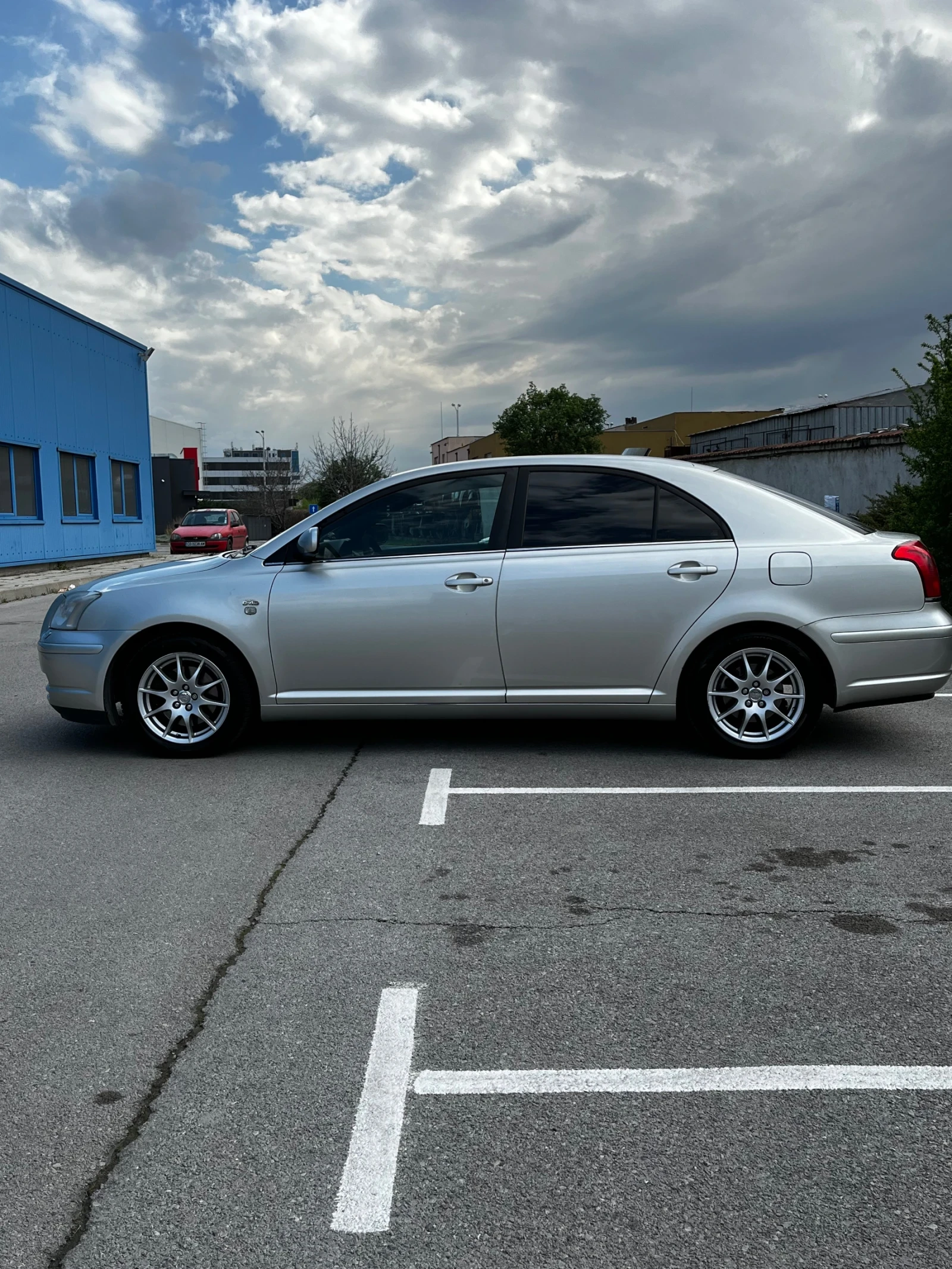 Toyota Avensis 2.0 D4D - изображение 9
