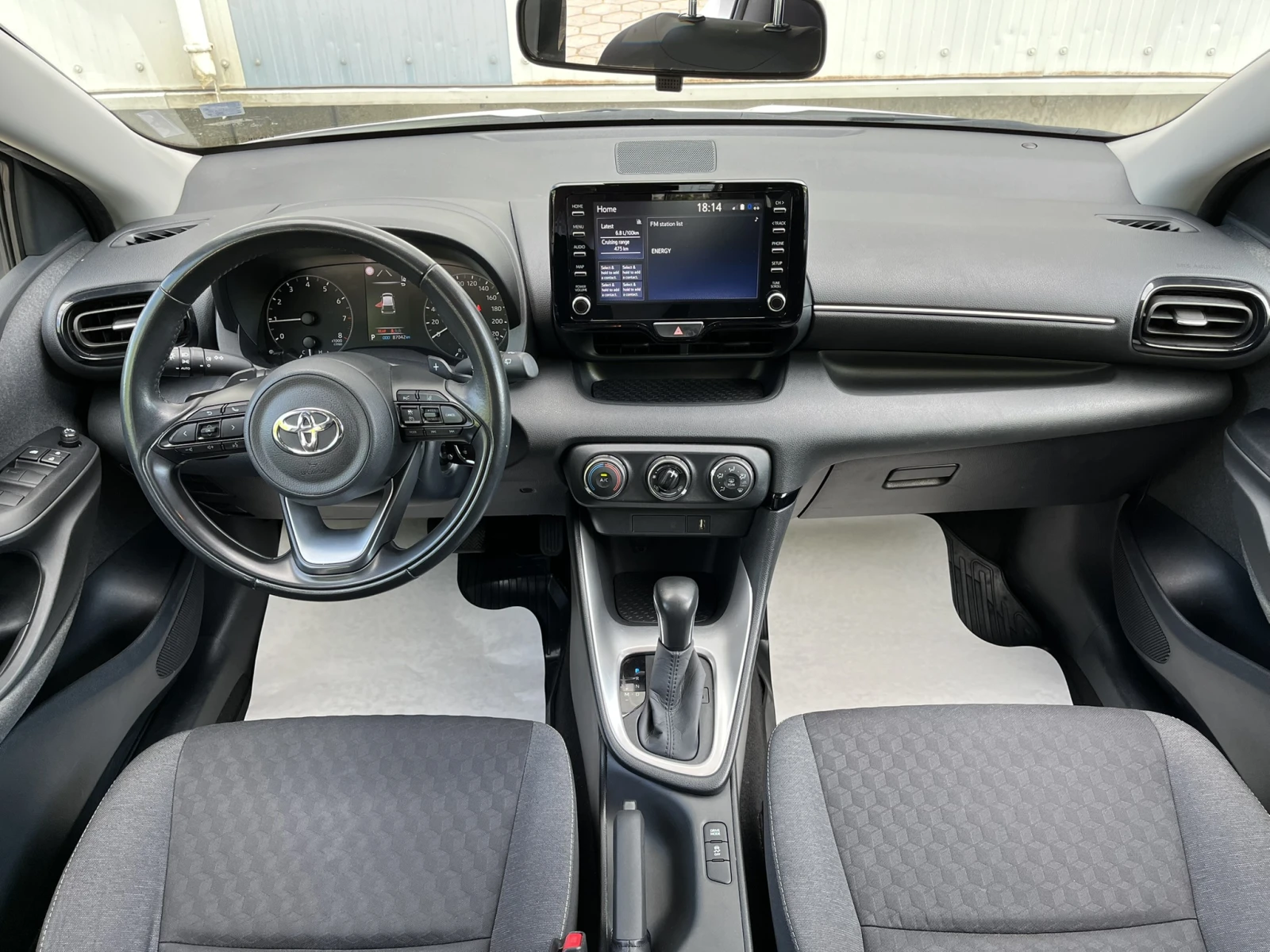 Toyota Yaris 1.5 VVT-i 125 к.с Automatic в Гаранция! - изображение 7