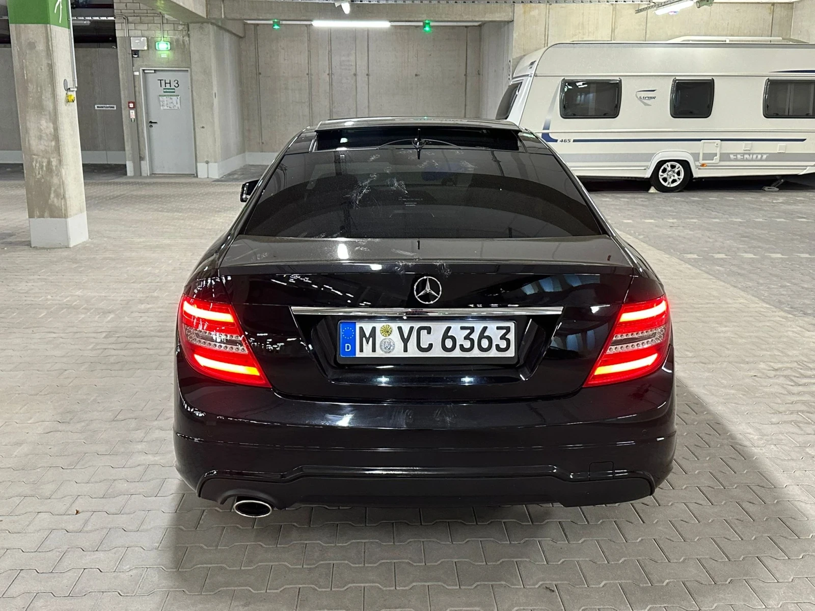 Mercedes-Benz C 250 AMG package / Регистриран - изображение 3