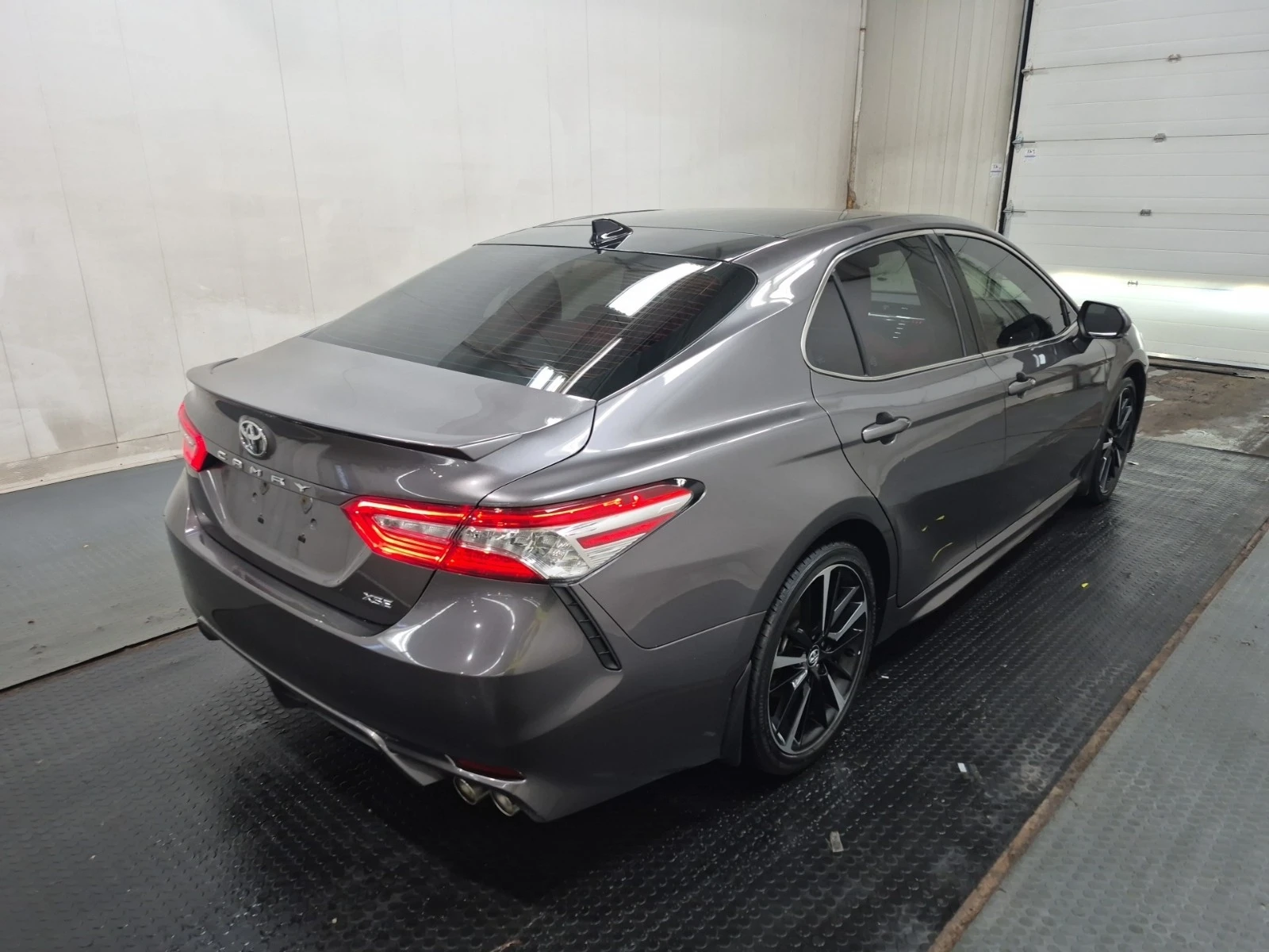 Toyota Camry XSE * * CARFAX * * АВТО КРЕДИТ * *  - изображение 4