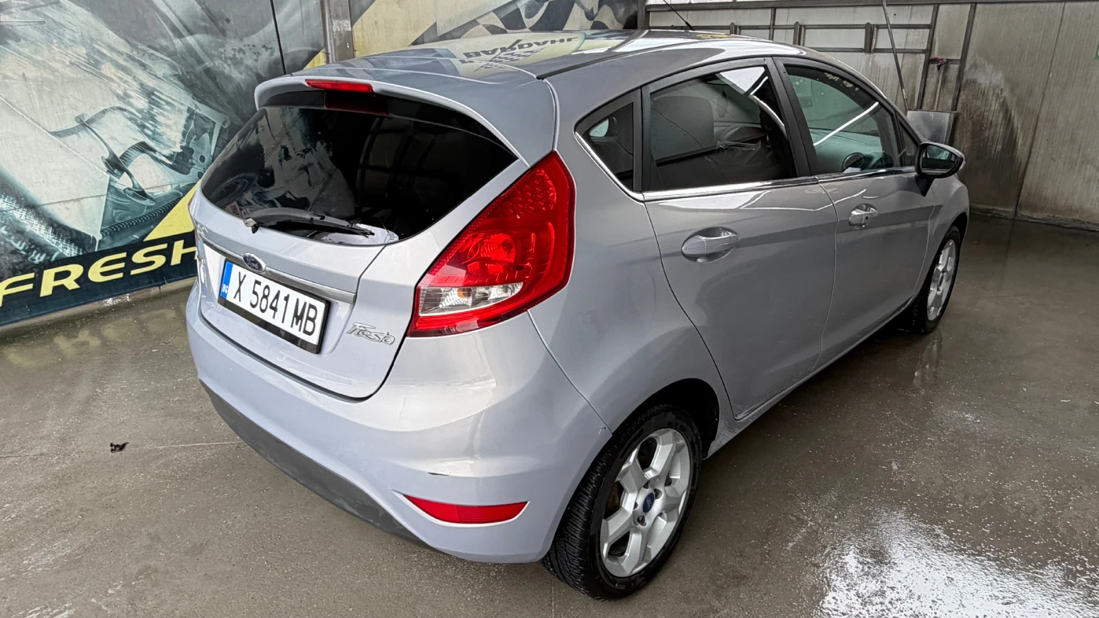 Ford Fiesta 1.6 tdci, снимка 4 - Автомобили и джипове - 53741021