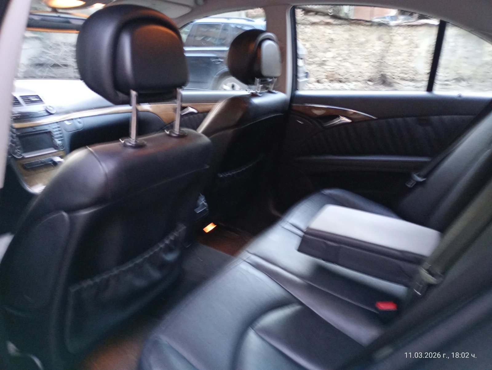 Mercedes-Benz E 300  Bluetec / V6 / Avantgarde , снимка 5 - Автомобили и джипове - 53687963