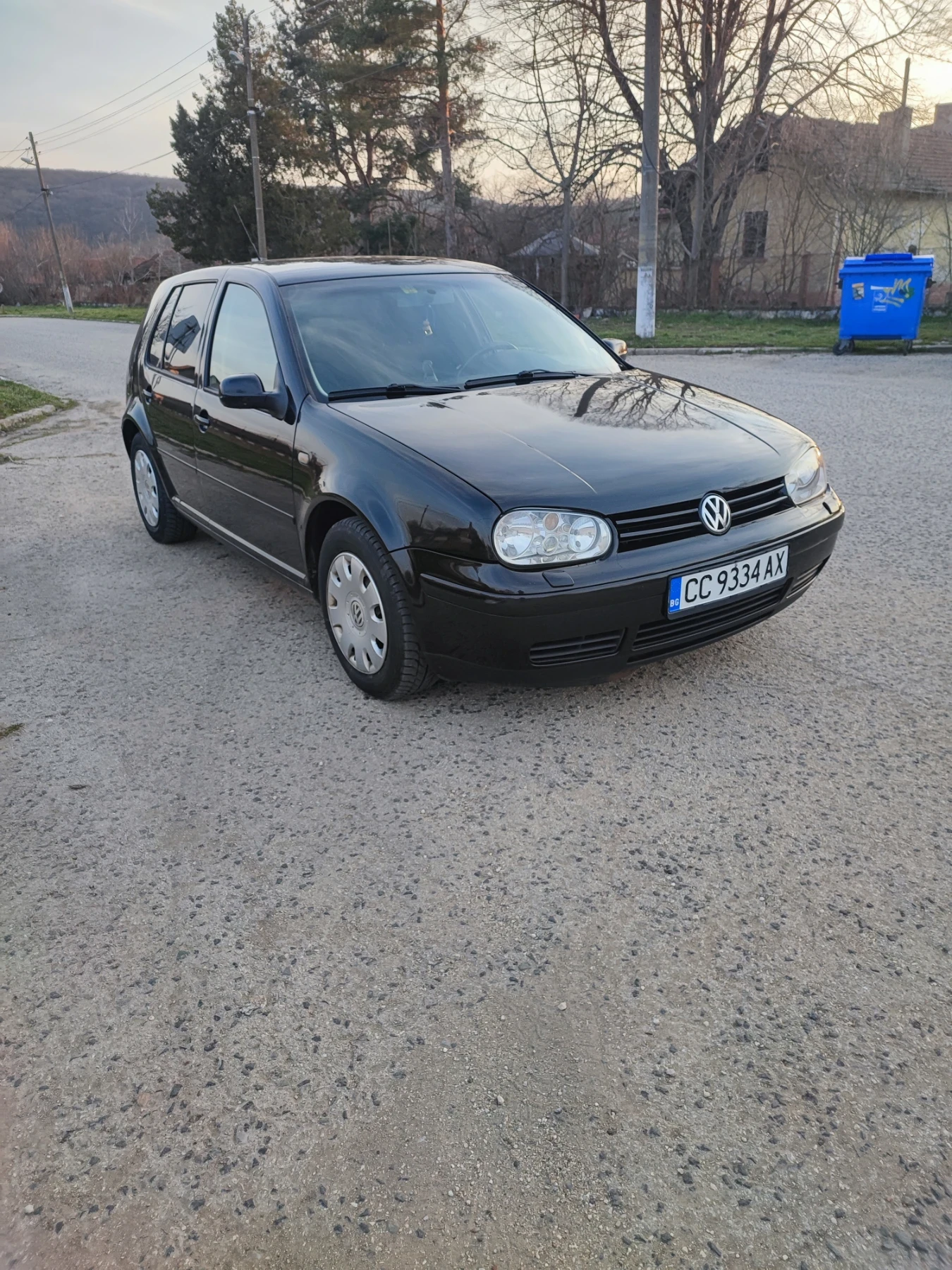 VW Golf 1.9TDI 90 kc, снимка 3 - Автомобили и джипове - 53840263