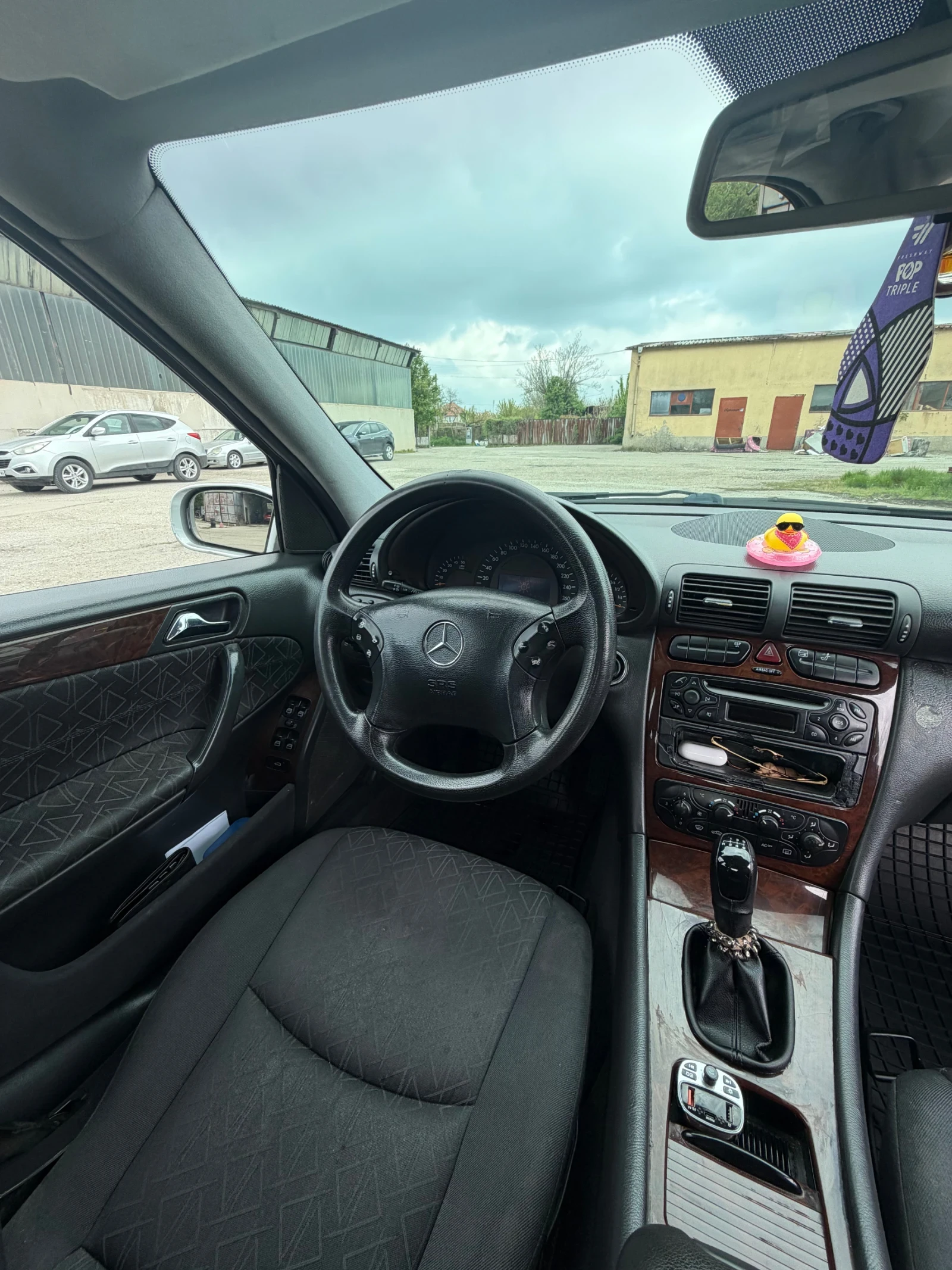 Mercedes-Benz C 220, снимка 8 - Автомобили и джипове - 54278590