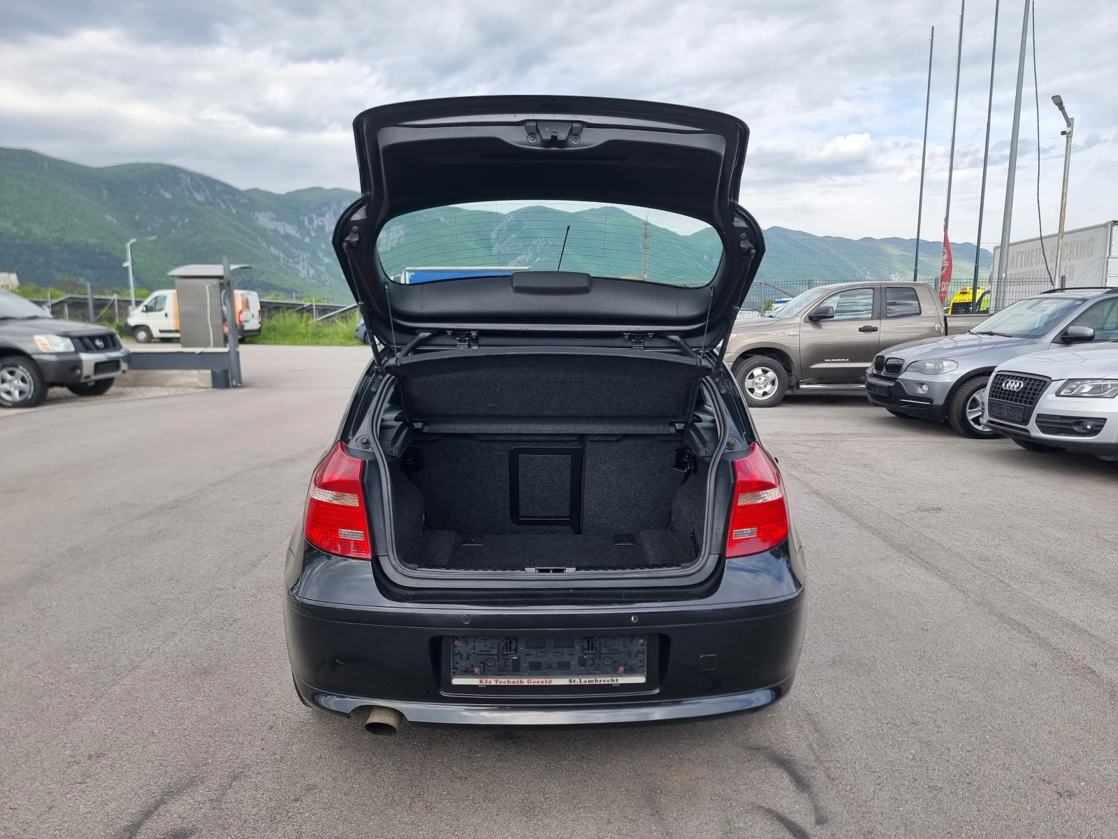 BMW 116 2.0D FACE, снимка 13 - Автомобили и джипове - 54447656