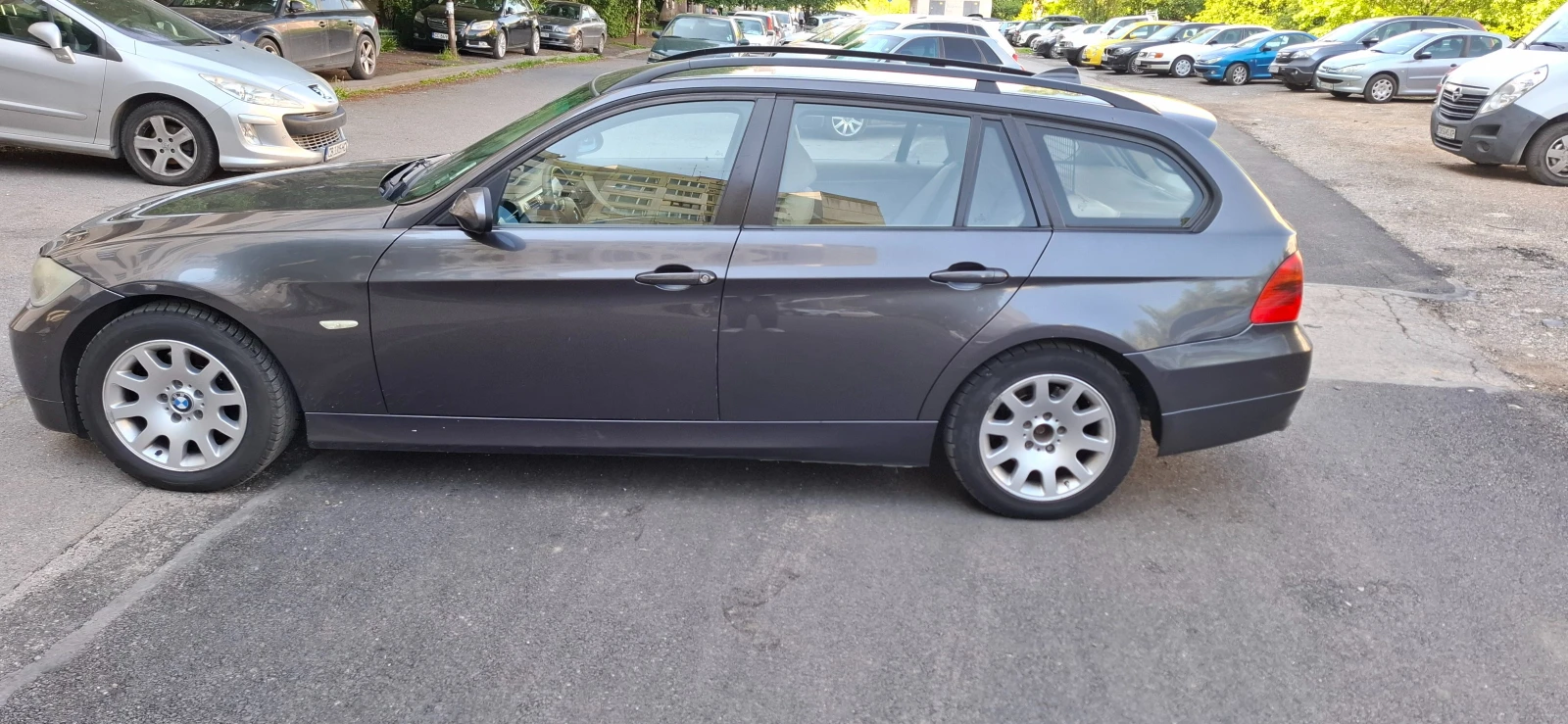 BMW 320, снимка 4 - Автомобили и джипове - 54645639