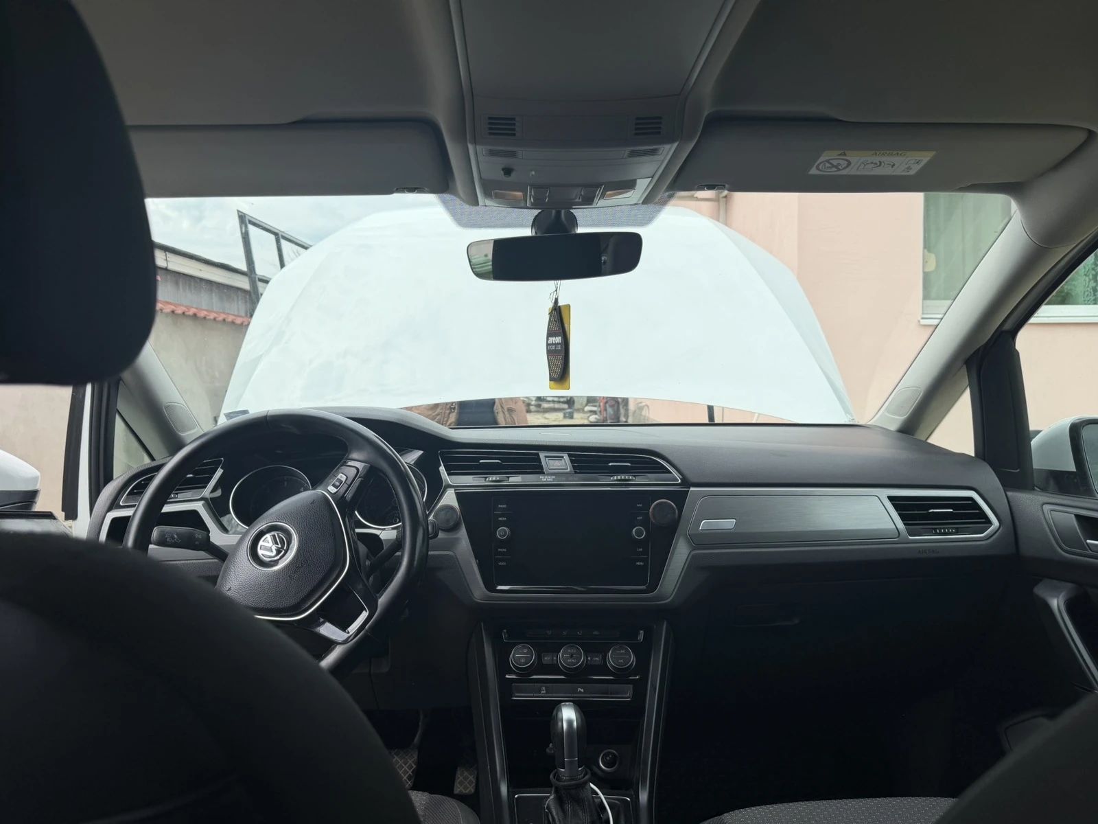 VW Touran, снимка 4 - Автомобили и джипове - 54661886