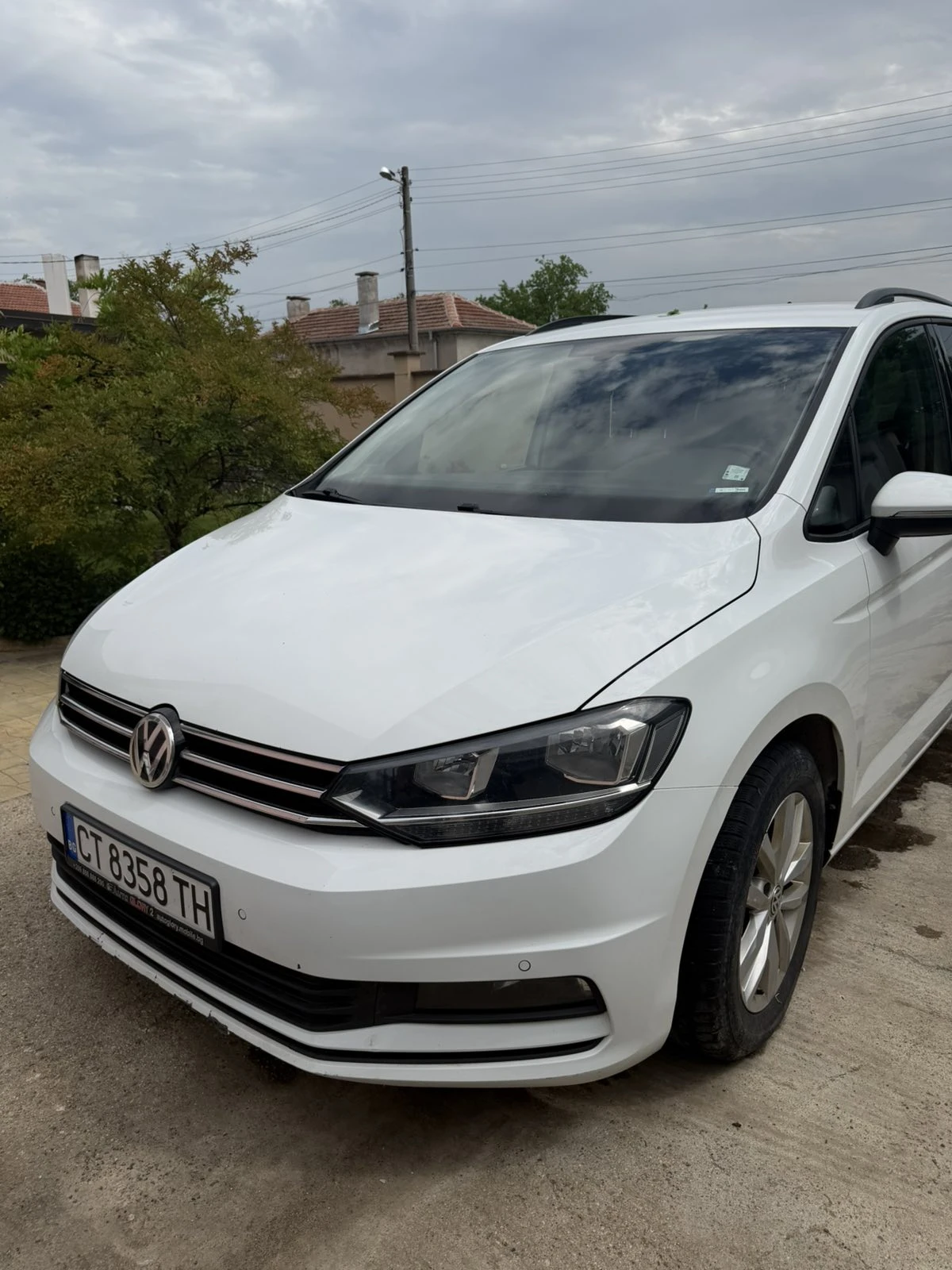 VW Touran, снимка 2 - Автомобили и джипове - 54661886