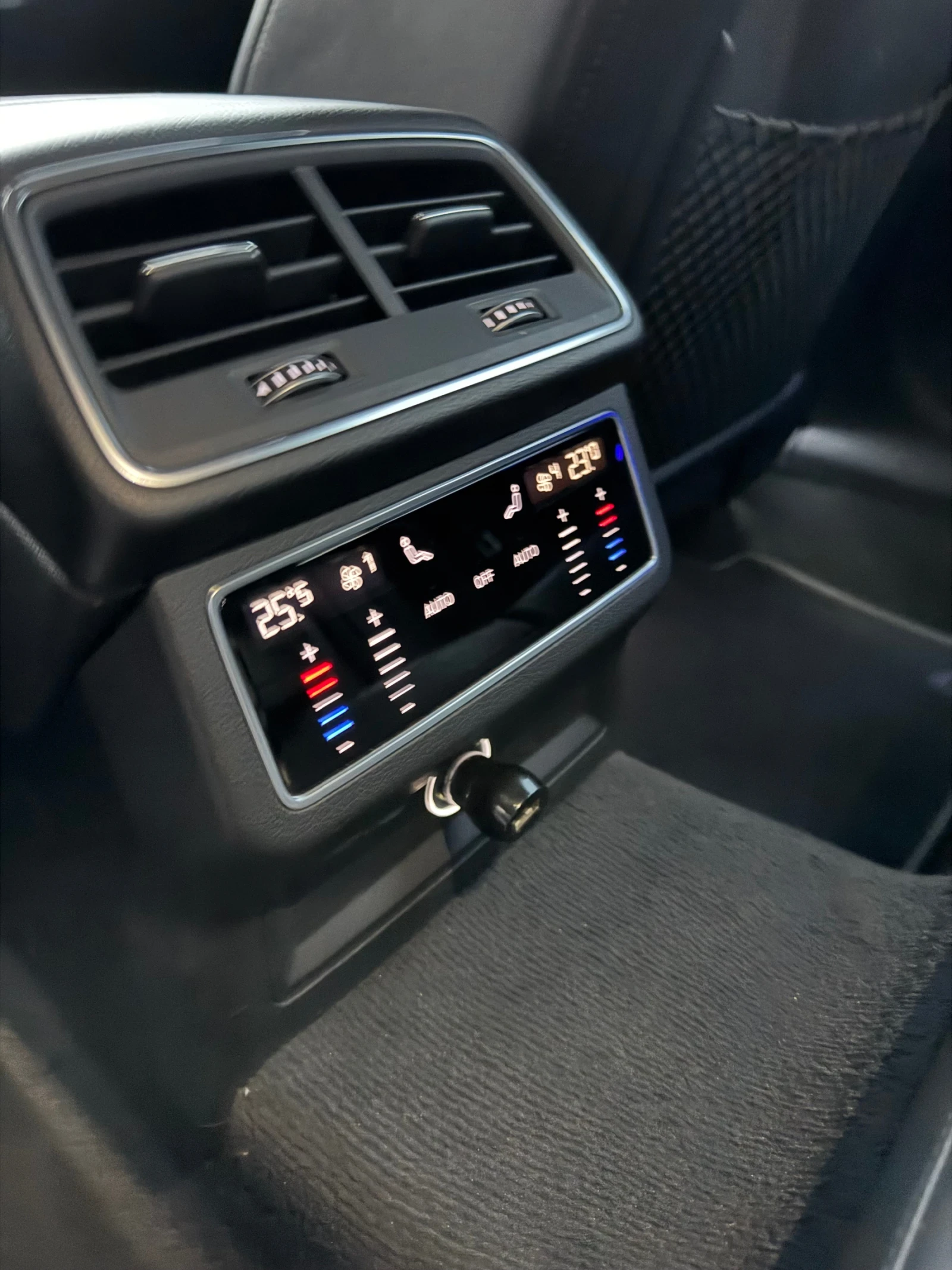 Audi A6 Allroad Matrix 55TDI 2020 F1 349p.s Maxton Desing 21 zoll, снимка 15 - Автомобили и джипове - 55616057